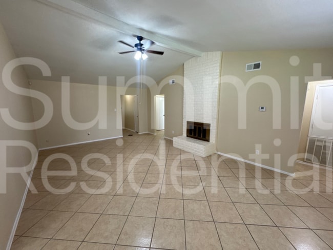 Photo - 7214 Foxbend Ln
