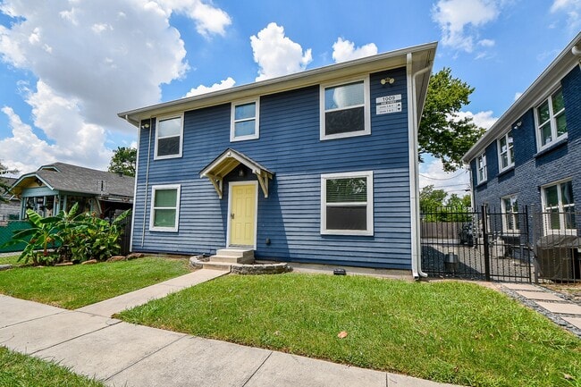 Building Photo - 1009 Enid St Unit 3 Rental
