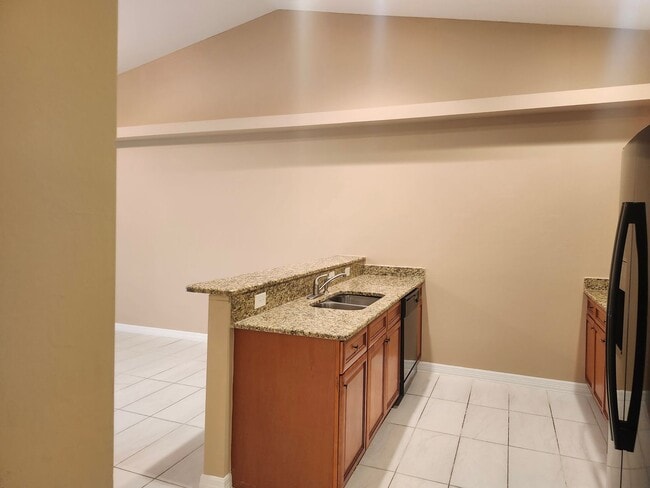 Photo - 606-608 Nicholas Pkwy W Unit 608 Nicholas Pkwy W