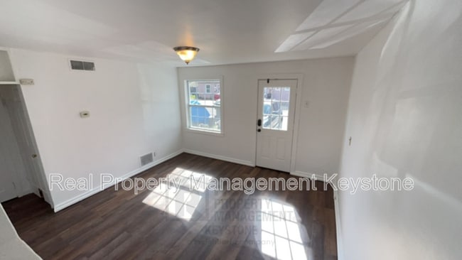 Photo - 138 Delaware Dr