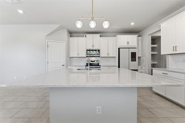 Photo - 2587 Everglade Way
