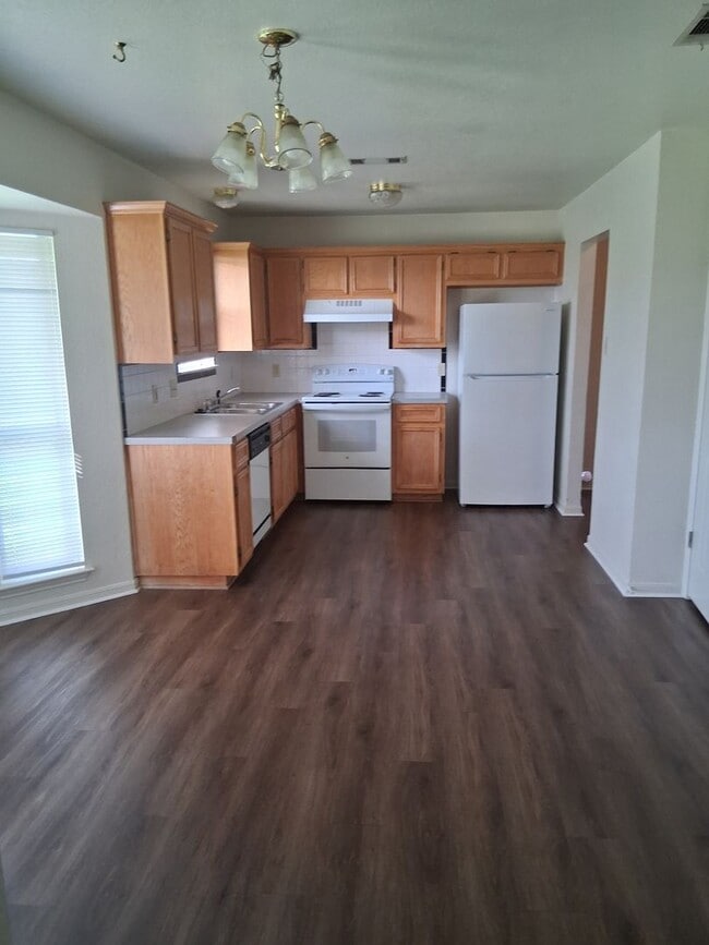 Photo - 3806 Lone Oak Dr