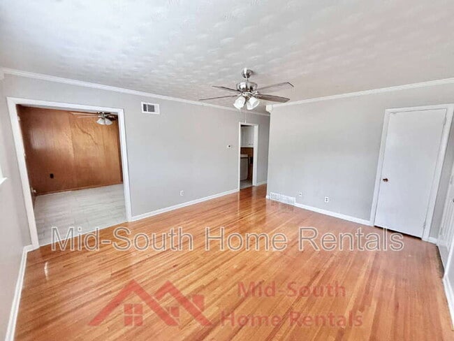 Photo - 3831 Hermitage Dr