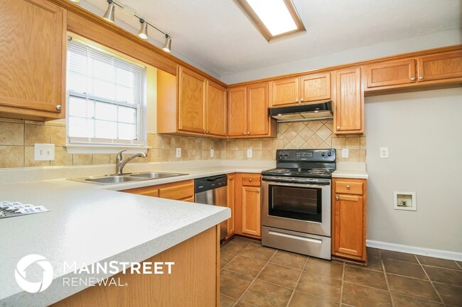934 Lavergne Ln