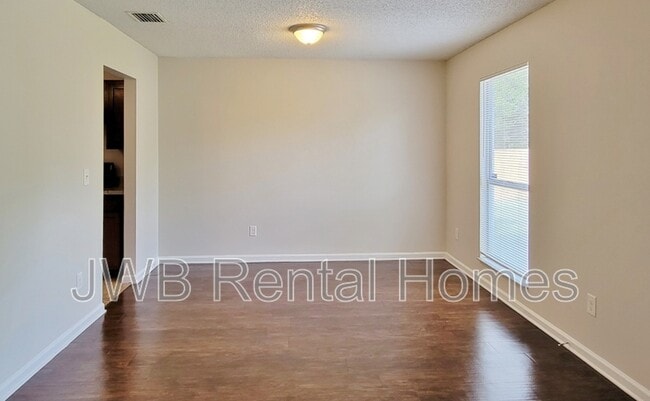 Photo - 6016 Gulf Rd W