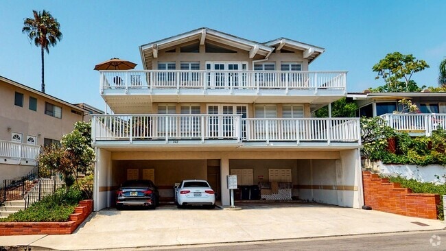 Building Photo - 242 Avenida Lobeiro Unit #1 Rental