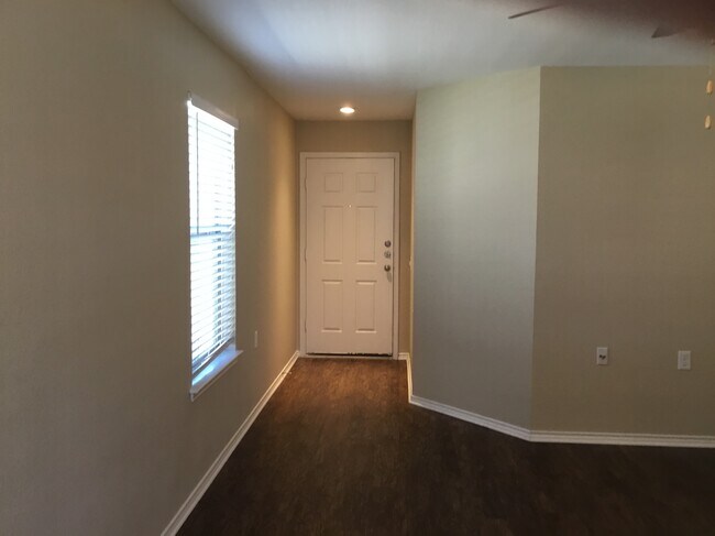 Photo - 8808 Edmundsbury Drive