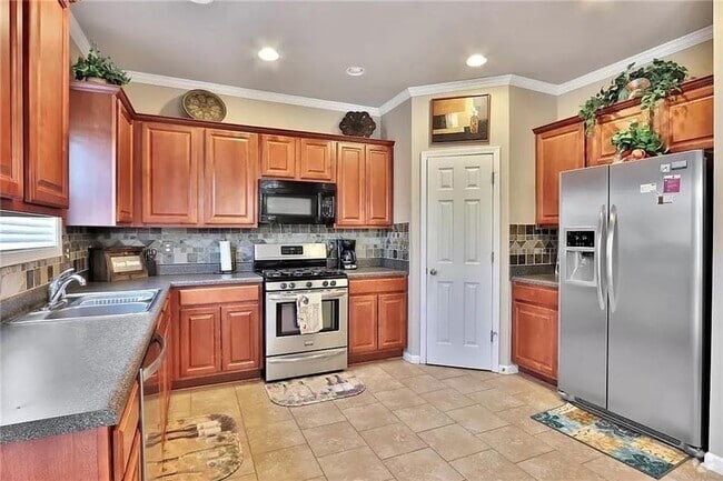 Building Photo - 5025 Sherwood Way Rental