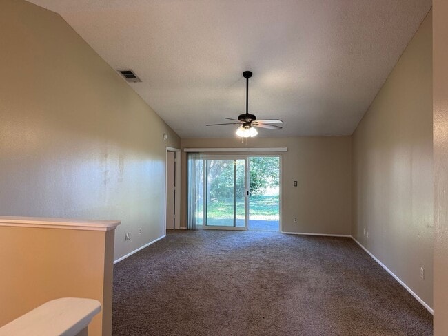 Photo - Comfortable 3/2 in Alafaya Woods, Oviedo