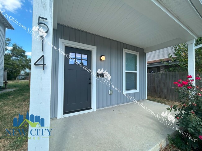 Photo - Recently Built 2 Bedroom, 2.5 Bathroom Vas...