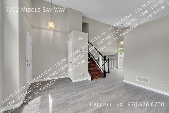 7732 Middle Bay Way