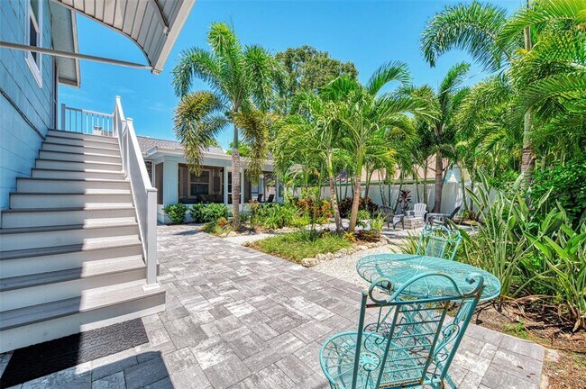 1858 Boyce St Unidad A