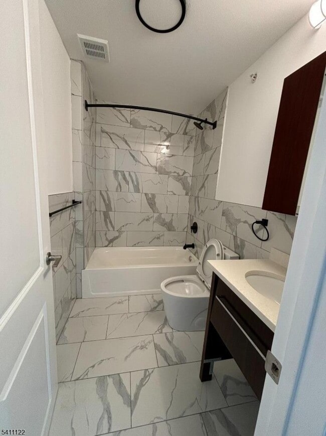 Photo - 24 Elm St Unit 201