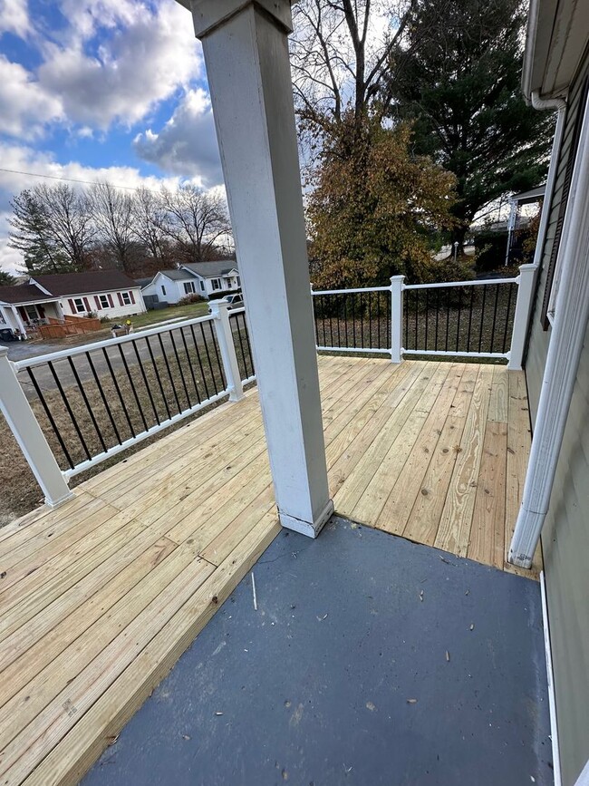 Photo - 4 Bedroom / 2 Bath Home Kingsport, TN