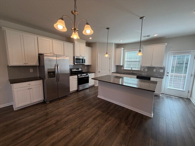 Photo - 311 Mahone Dr