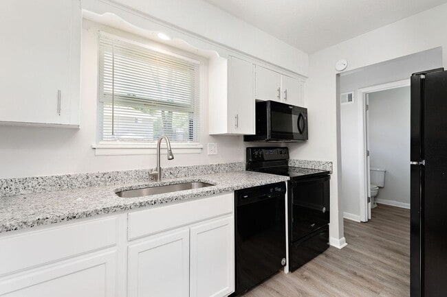 Photo - Remodeled & Updated 2 Bedroom Duplex Unit!