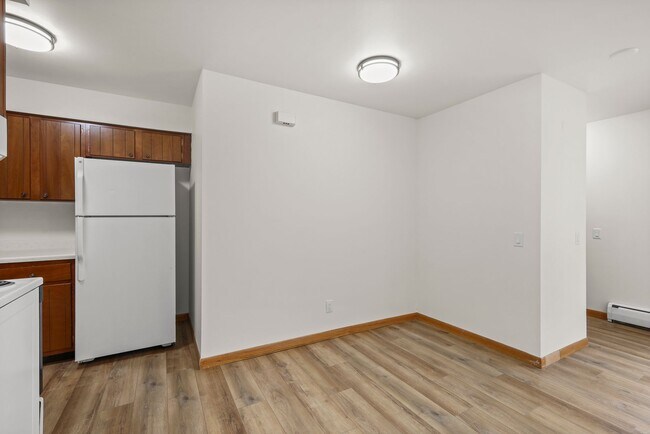 6210 Mineral Point Rd, Madison, WI 53705