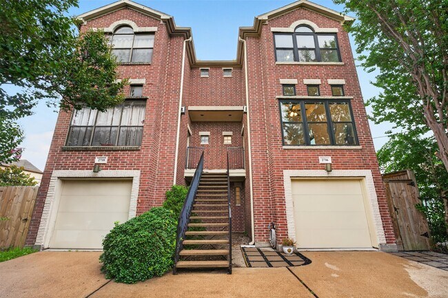 Photo - 2716 Bagby St