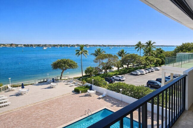 Photo - 5600 N Flagler Dr Unit 5600 N Flagler Drive 408