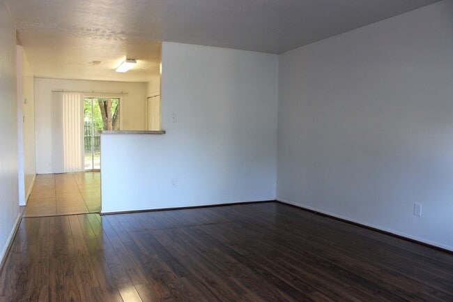 Photo - 3602EL Unit A