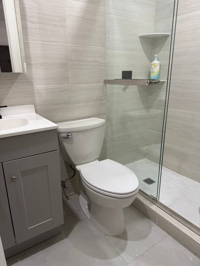 Building Photo - 4 Lisa Ln