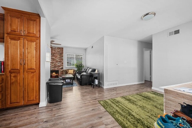 Photo - 5663 Campanile Way