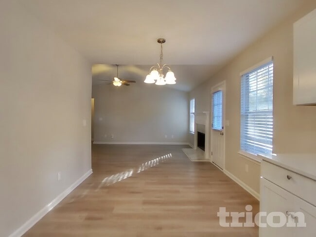 Photo - 40 Shenandoah Dr