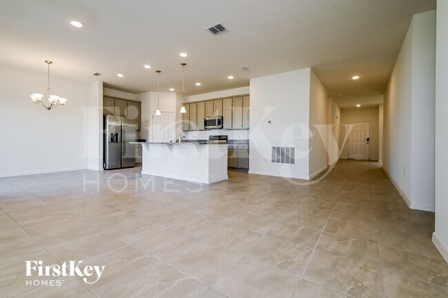 Photo - 209 Windsor Reserve Dr