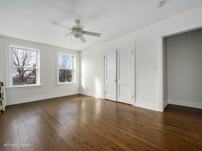 Photo - 133-143 Vine Ave Unidad 141.5 S. Vine 3