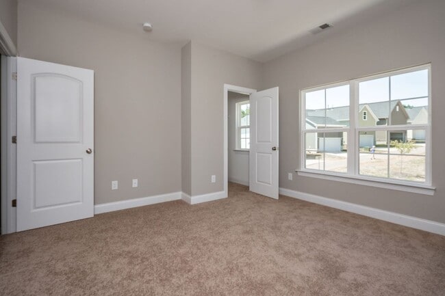 1142 Almerton Dr