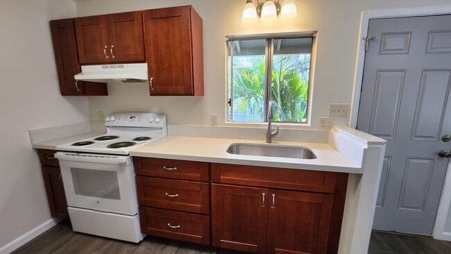 Photo - 2/1 Cottage in North Kihei