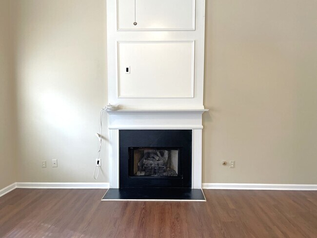 Photo - 1607 Eagle Dr