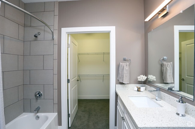 2BR, 2.5 BA - B1 - Bathroom