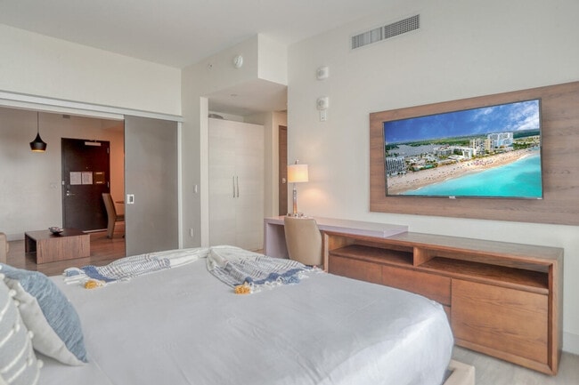 Photo - 209 N Ocean Dr Unidad ID1047769P