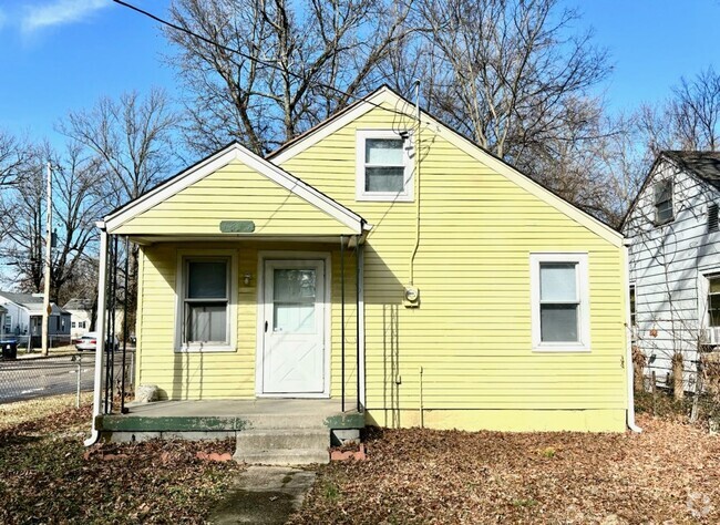 Building Photo - Updated 2BR home in the Hazelwood neighbor...