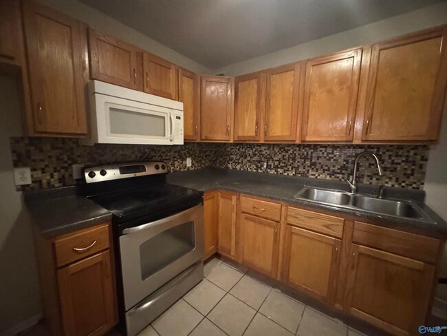 Photo - 4208 Proctor Cir NW