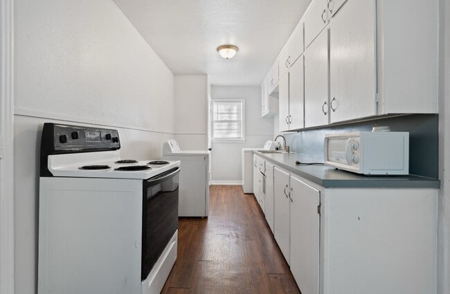 Photo - 1924 26th St Unit B