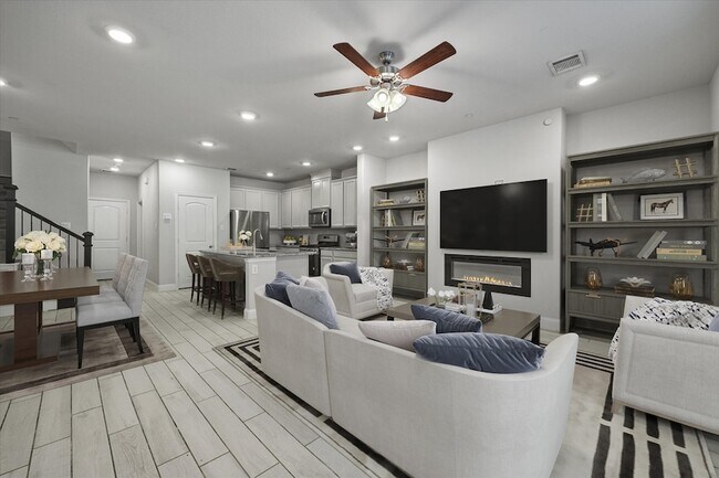 Photo - 7808 Manilla Dr