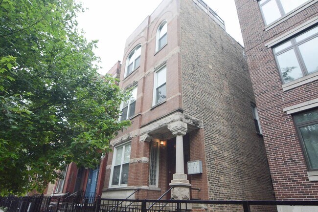 Photo - 2637 W Potomac Ave Apartments Unit 3