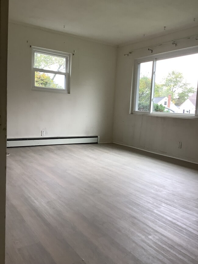 Photo - 18 Luella Rd