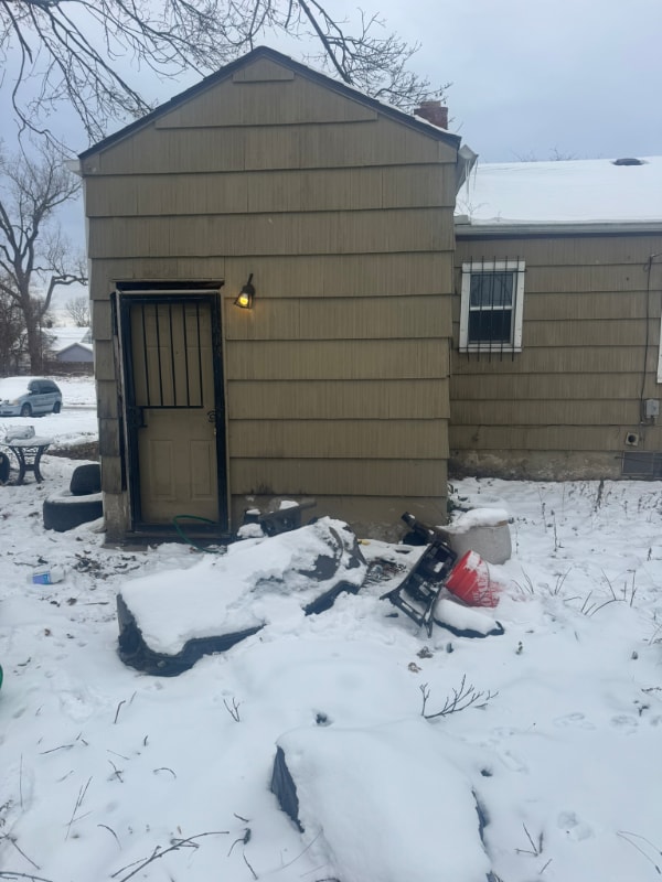 Photo - 3401 Davison Rd