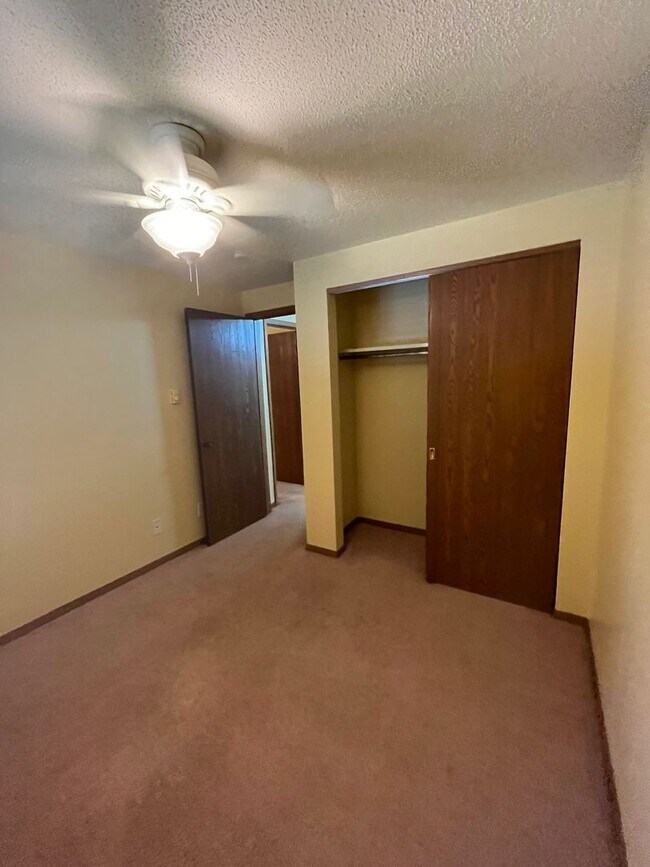 Photo - 2 Bedroom condo on the west side of Iowa City Unidad 24