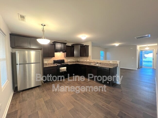 Photo - 636 Newfound Hollow Dr