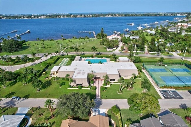 Building Photo - 1800 SE St Lucie Blvd Unit 1-306