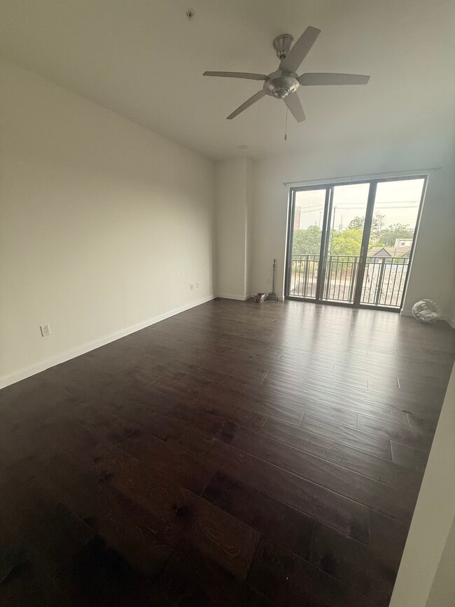 Photo - 4820 Caroline St Unit Apt 306