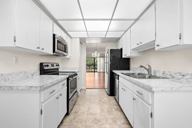 Photo - 2700 Cove Cay Dr Unit 3F
