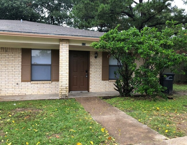 Building Photo - 615SB Unit 615 San Benito