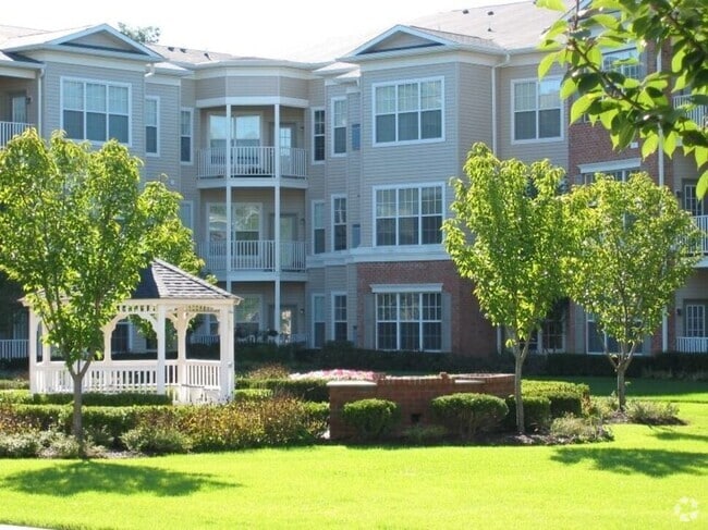 Building Photo - The Highlands at Morris Plains Rental
