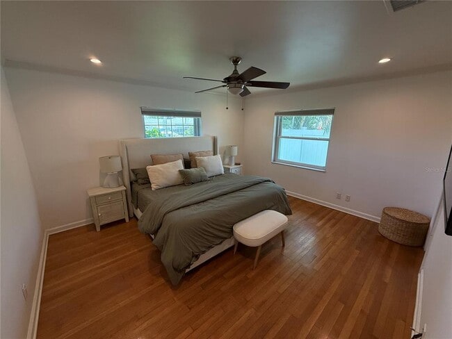Photo - 2315 Sunrise Dr SE