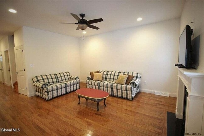 Photo - 283 Sugar Hill Rd